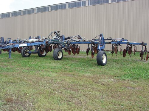 Property photo 31 - Farm Equipment Auction - Big Line of JD Equipment