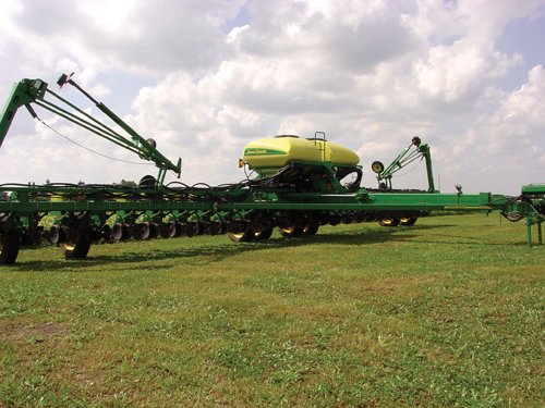 Property photo 13 - Farm Equipment Auction - Big Line of JD Equipment