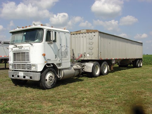 Property photo 4 - Farm Equipment Auction - Big Line of JD Equipment