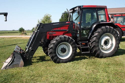 Property photo 17 - Thornton Farm Equipment Auction
