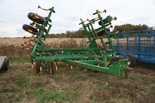 Property photo 37 - Hinz Farms, LLC Farm Equipment Auction