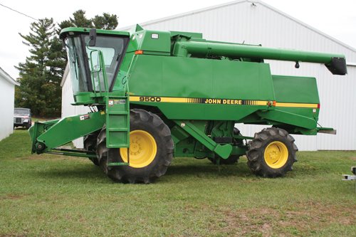 Property photo 25 - Hinz Farms, LLC Farm Equipment Auction
