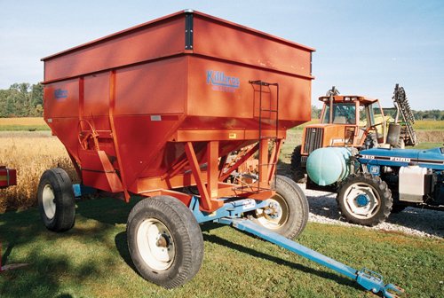 Property photo 26 - Crowl Bros. Farms, Farm Equipment Auction