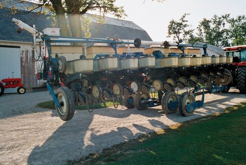 Property photo 16 - Crowl Bros. Farms, Farm Equipment Auction