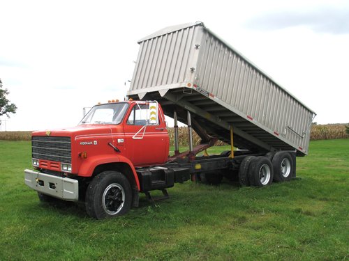 Property photo 25 - Ousley Farms John Deere Equipment Auction