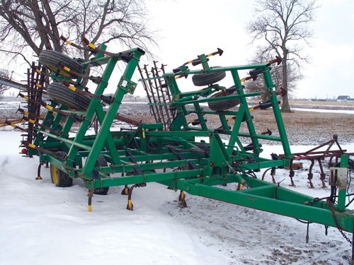Property photo 16 - Ousley Farms John Deere Equipment Auction