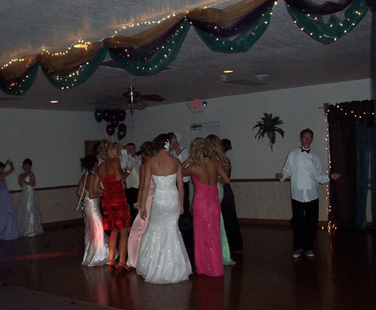 Property photo 1 - The Carriage Place Banquet Facility Auction