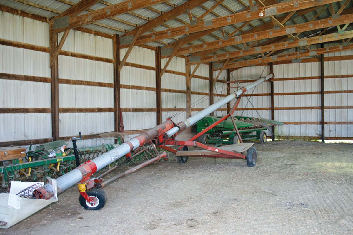 Property photo 16 - Schmidt Farm Equipment Auction