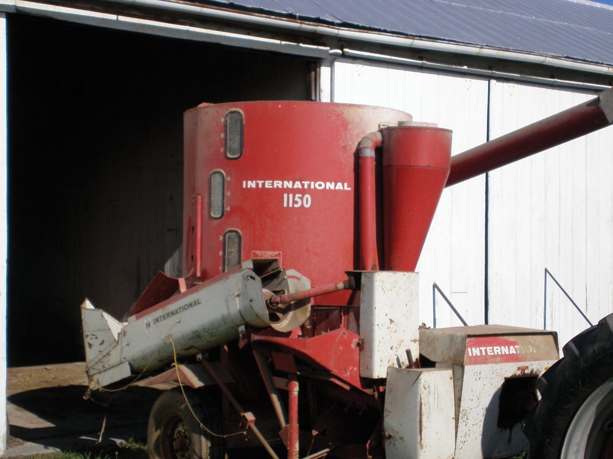 Property photo 26 - Schmidt Farm Equipment Auction