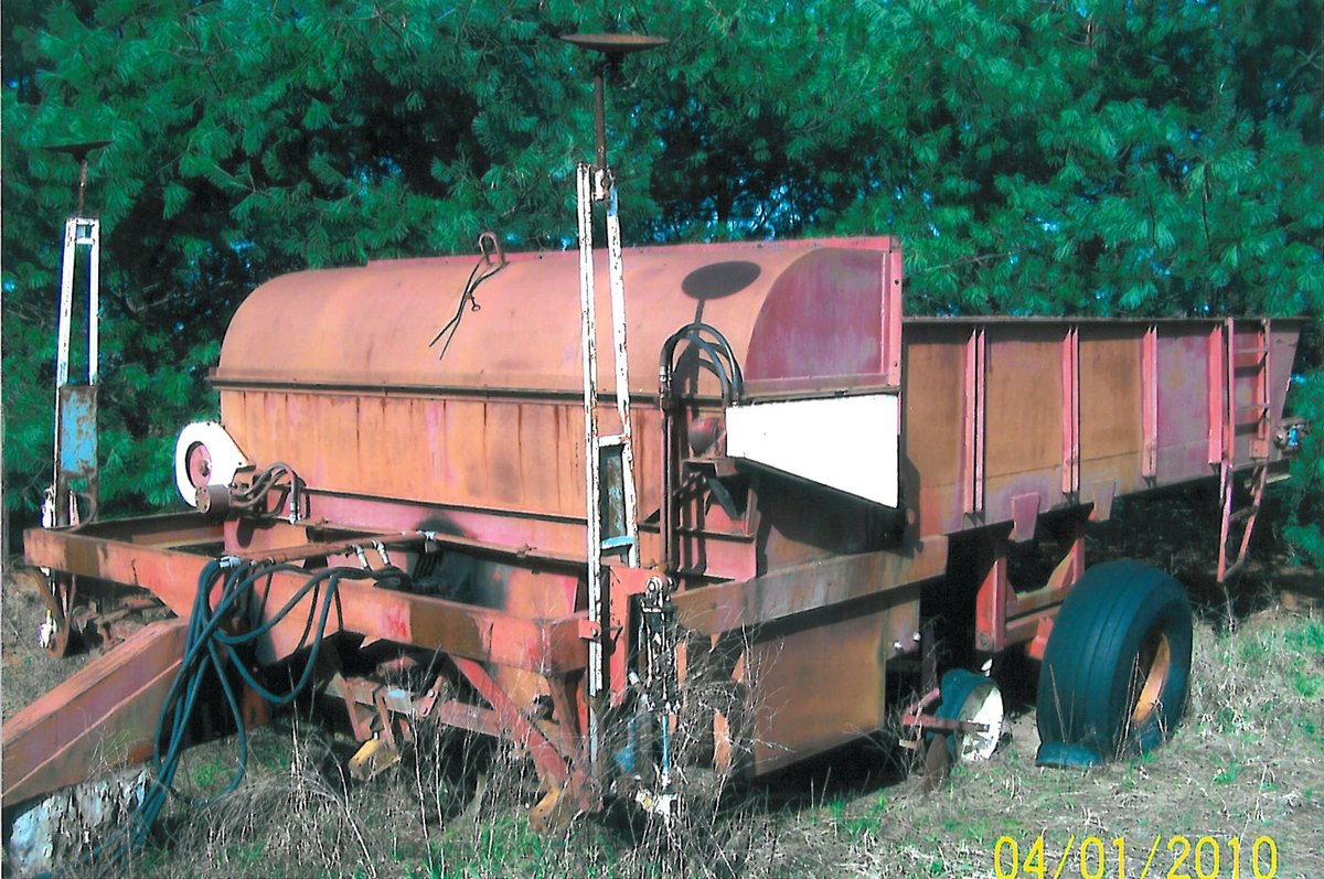 Property photo 12 - Farm and Construction Equipment - Bankruptcy Auction