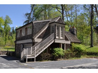 Tract 3 - Garage - 868 Acres Offered in 40 Tracts - Historic Land Auction