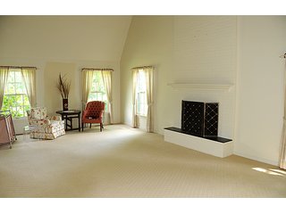 Tract 36 - Living Room - 868 Acres Offered in 40 Tracts - Historic Land Auction