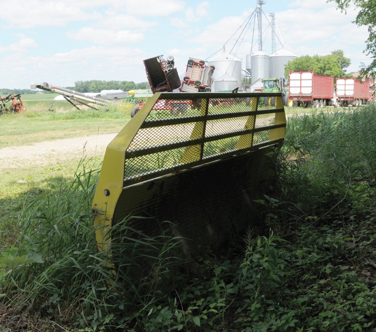 Property photo 45 - Moody Farms Equipment Auction