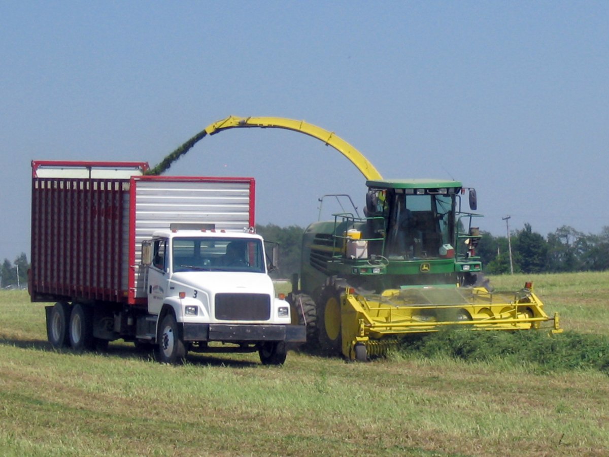 Property photo 4 - Moody Farms Equipment Auction