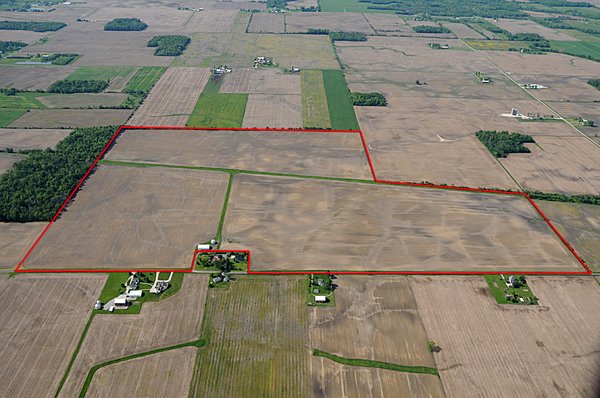 Important Indiana Land Auction, 975 Acres in 6 Tracts! Attention Farmers & Investors. 908 Acres of High Quality Tillable Farmland
