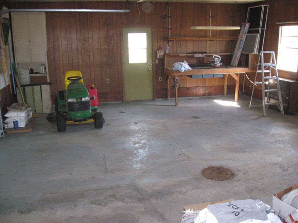 Property photo 3 - Real Estate Auction, 3 BEDROOM, 1 BATH, FULL BASEMENT, 1.2 ACRE LOT PLUS 1.4 ACRE ADDITIONAL LOT