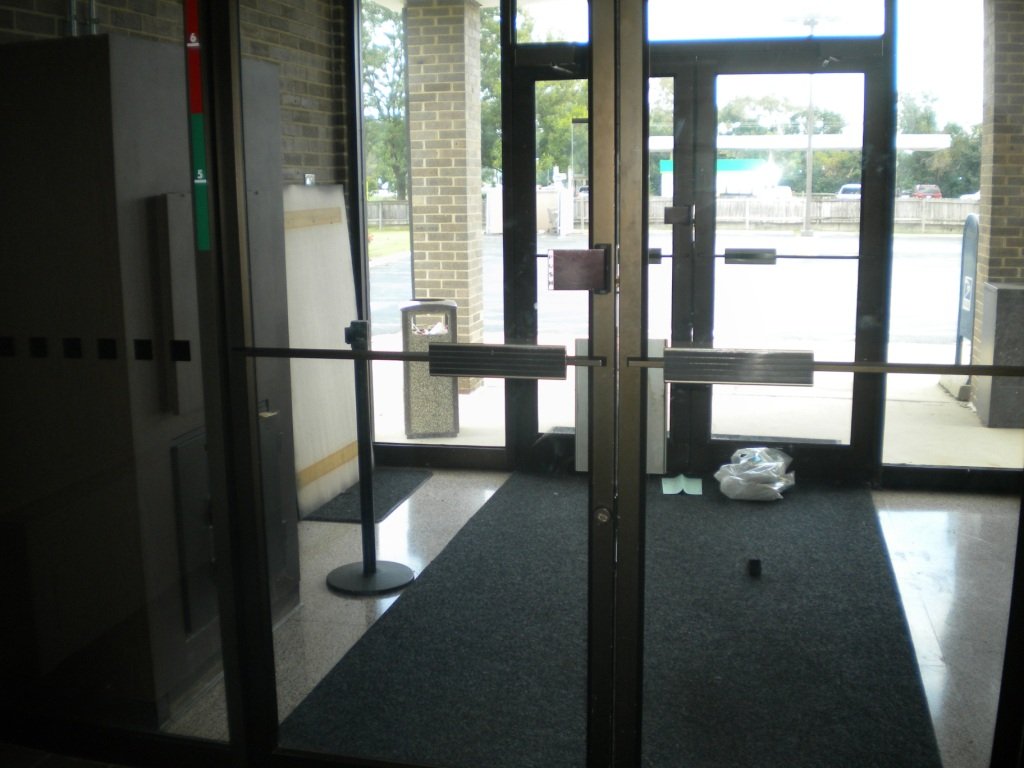 Property photo 1 - Auction Postponed - Contract Pending.
