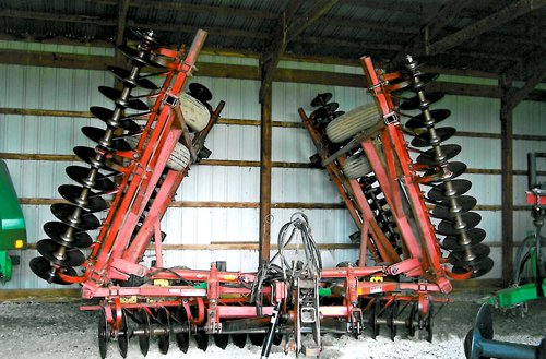Property photo 2 - Glenn R. Jennings Farm Equipment Auction