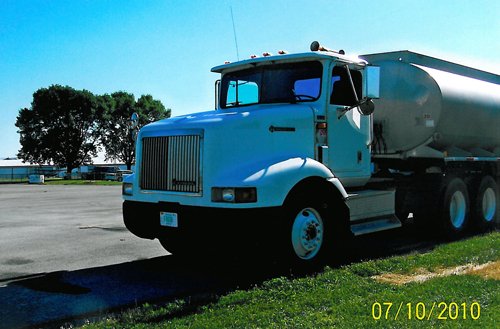Property photo 9 - Glenn R. Jennings Farm Equipment Auction