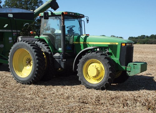 Property photo 4 - Henry Farm Equipment Auction