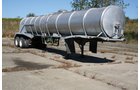 Property photo 17 - Henry Farm Equipment Auction