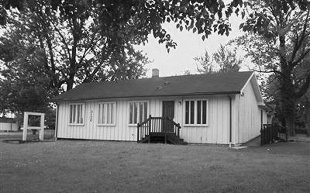 Property photo 1 - Fort Wayne Commercial Building & 3 Lots