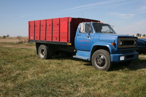 Property photo 4 - Haymaker Farm Equipment Auction