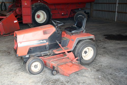 Property photo 15 - Yoder Farm Equipment Auction