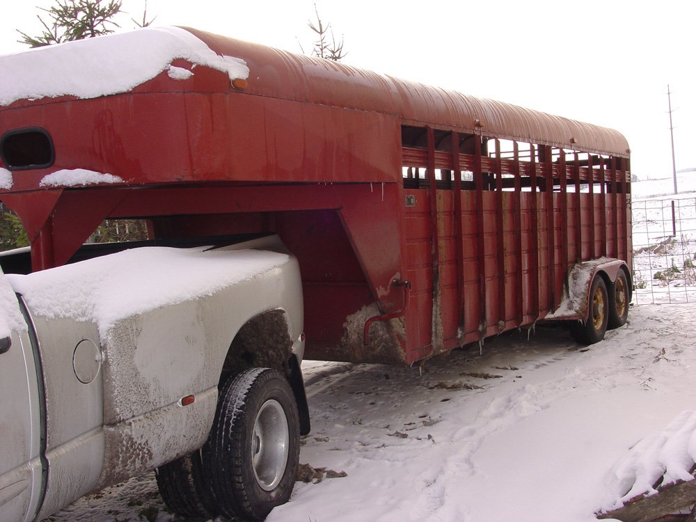 Property photo 18 - DeBolt Farm Equipment Auction - Tractors, Excellent Hay & Forage Equipment