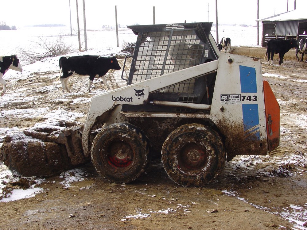 Property photo 4 - DeBolt Farm Equipment Auction - Tractors, Excellent Hay & Forage Equipment