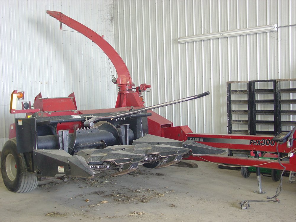 Property photo 3 - DeBolt Farm Equipment Auction - Tractors, Excellent Hay & Forage Equipment