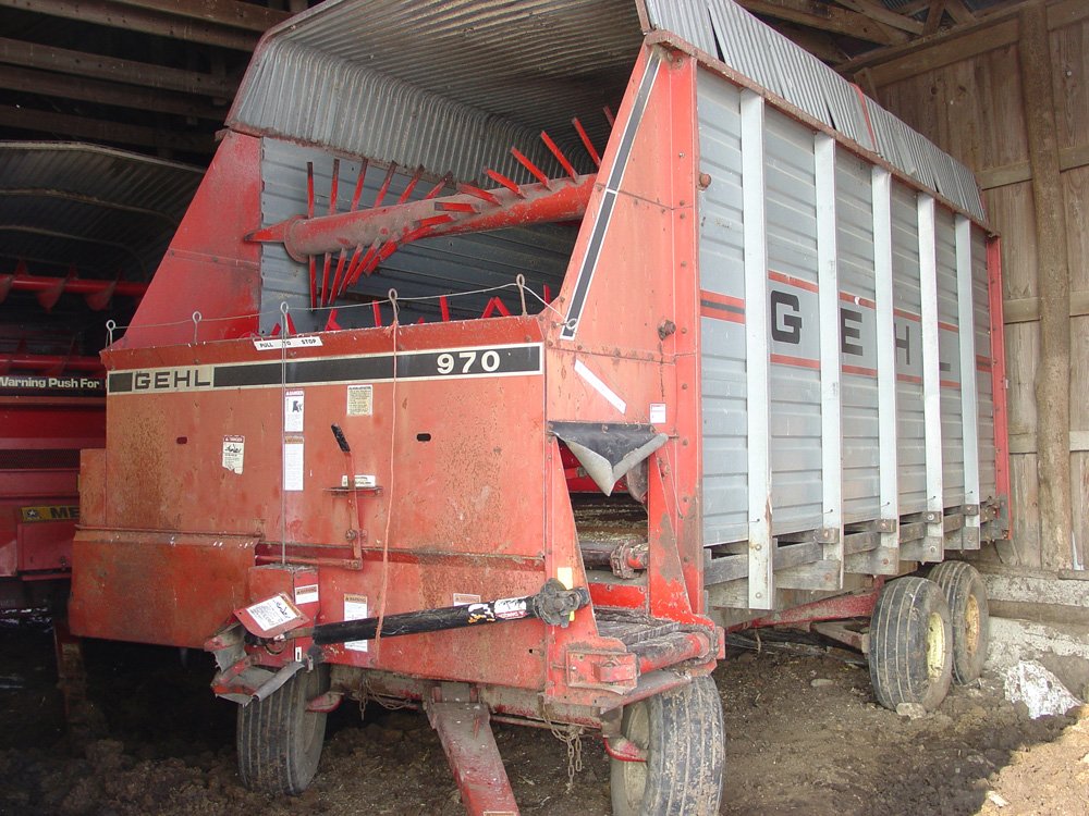 Property photo 21 - DeBolt Farm Equipment Auction - Tractors, Excellent Hay & Forage Equipment