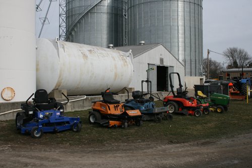 Property photo 103 - Farmer's Grain & Ag Extra Farm Equipment Auction