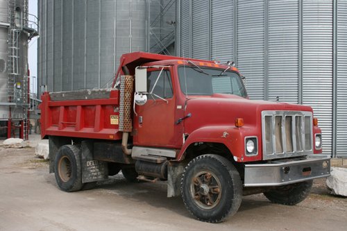 Property photo 100 - Farmer's Grain & Ag Extra Farm Equipment Auction