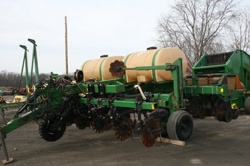Property photo 104 - Farmer's Grain & Ag Extra Farm Equipment Auction