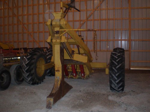Property photo 21 - Farmer's Grain & Ag Extra Farm Equipment Auction