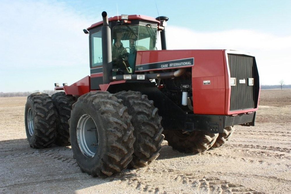 Property photo 59 - Koenig Farm Equipment - Tractors, Combine, Trucks