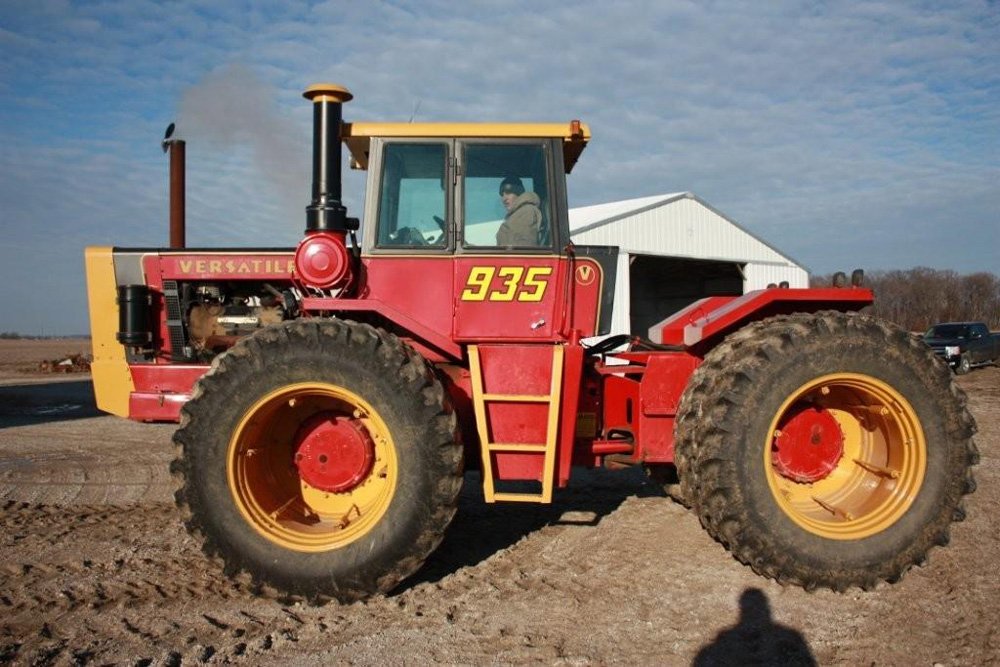 Property photo 56 - Koenig Farm Equipment - Tractors, Combine, Trucks