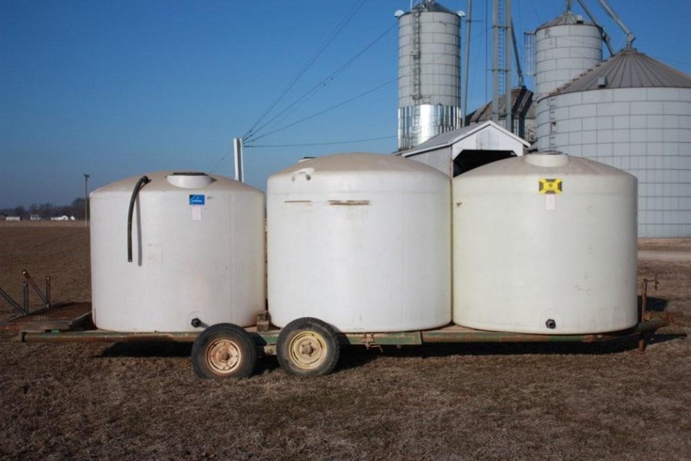 Property photo 43 - Koenig Farm Equipment - Tractors, Combine, Trucks