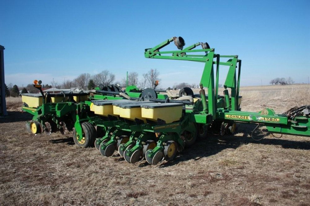 Property photo 41 - Koenig Farm Equipment - Tractors, Combine, Trucks