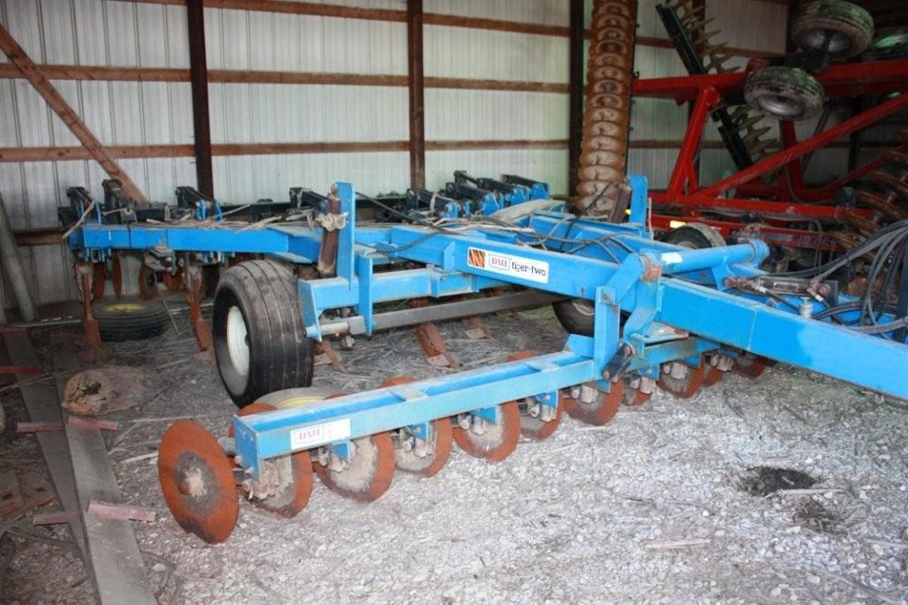 Property photo 57 - Koenig Farm Equipment - Tractors, Combine, Trucks