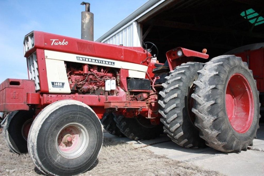 Property photo 34 - Koenig Farm Equipment - Tractors, Combine, Trucks