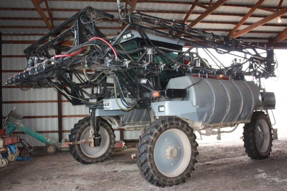 Property photo 19 - Koenig Farm Equipment - Tractors, Combine, Trucks