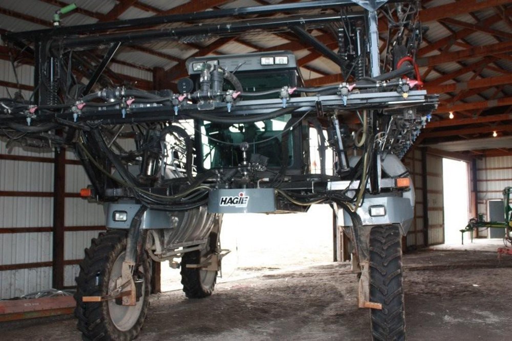 Property photo 25 - Koenig Farm Equipment - Tractors, Combine, Trucks
