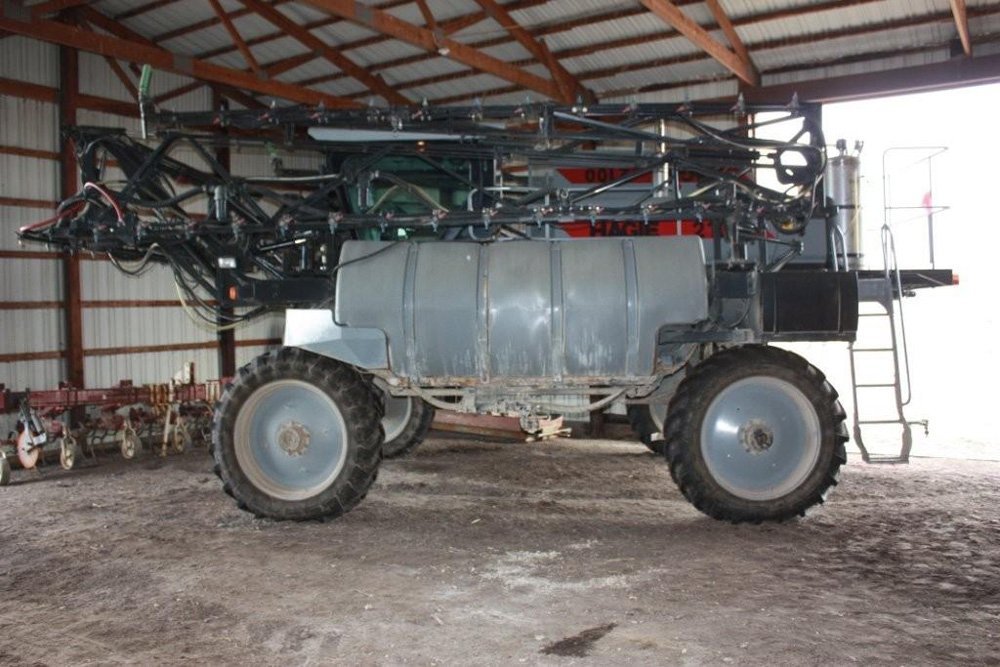 Property photo 28 - Koenig Farm Equipment - Tractors, Combine, Trucks