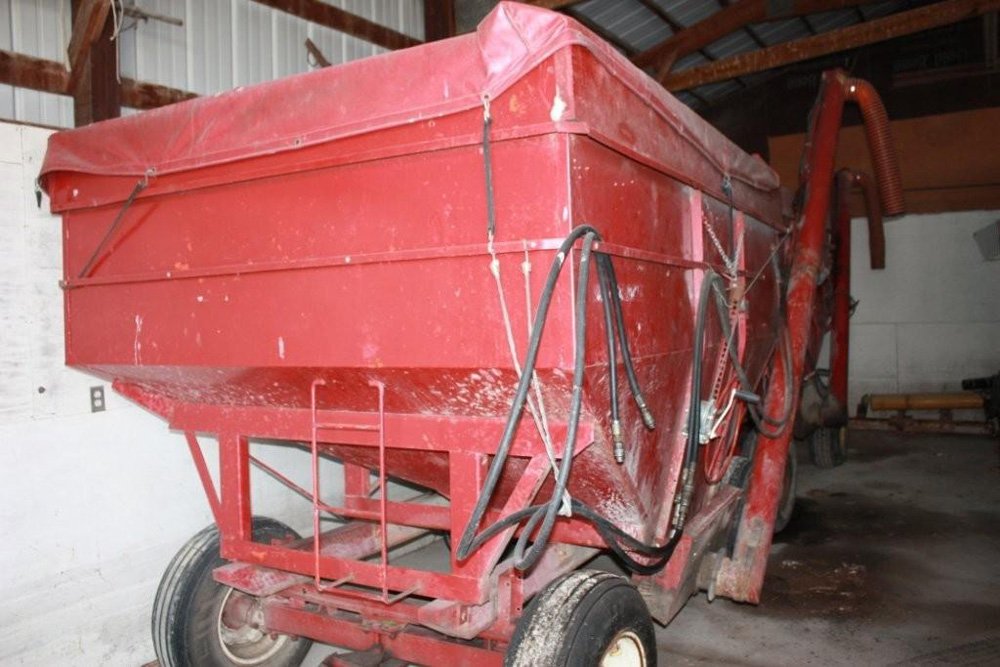 Property photo 14 - Koenig Farm Equipment - Tractors, Combine, Trucks