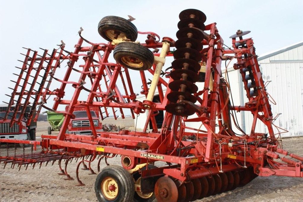 Property photo 27 - Koenig Farm Equipment - Tractors, Combine, Trucks