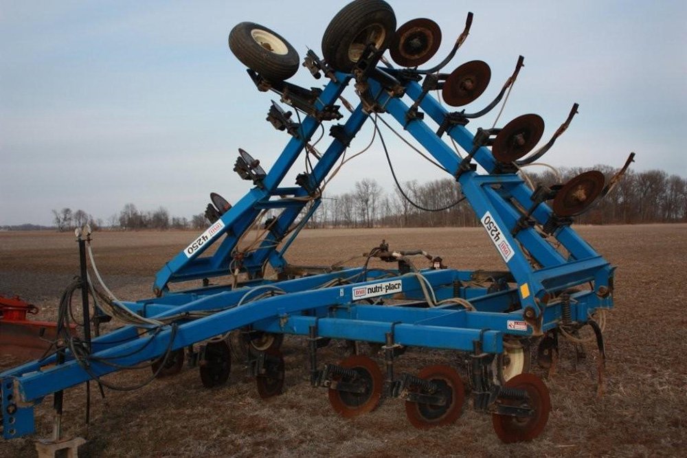 Property photo 29 - Koenig Farm Equipment - Tractors, Combine, Trucks