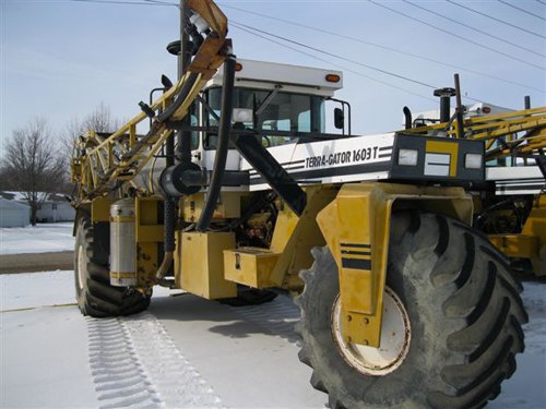 Property photo 4 - Harvest Land Co-op Fertilizer Equipment Auction