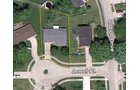 Property photo 3 - 3 Bedroom, 2 Bath Home on Cul-de-sac Lot